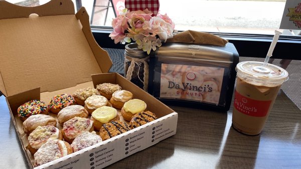Da Vinci’s Donuts by null