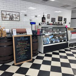 Currituck Meat Market - Butcher counter