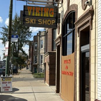 Viking Ski Shop - Ski & Snowboard Shops Near Me - Chicago, Illinois Viking Ski Shop - Ski & Snowboard Shops Near Me - Chicago, Illinois