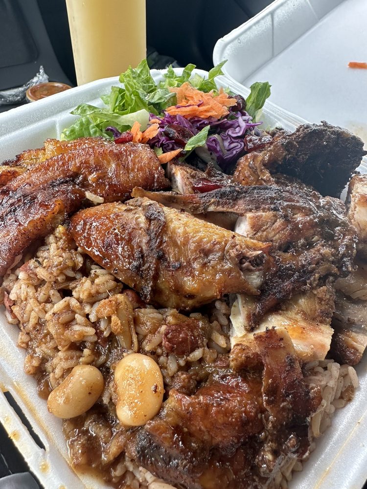 MACCA TREE CARIBBEAN RESTAURANT Updated November 2024 27 Photos