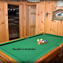 In The Smokies Cabins & Chalets - Easy Livin pool table