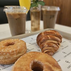 Café Crèmerie - Mimosa, Cold brews, Cronuts & butter croissant
