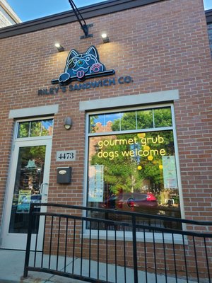 Riley's Sandwich Co. by null