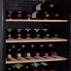 Restaurante Ming - Trabajamos marcas de vinos de bodegas de renombre.