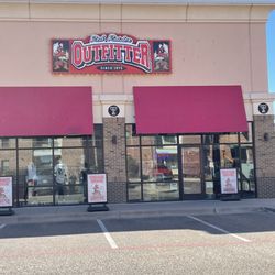 Red Raider Outfitter - Red Raider Outfitters on University
