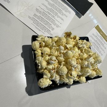 Calivines Winery and Olive Mill - Super addicting popcorn - Olive Oil Near Me - Lodi, California
