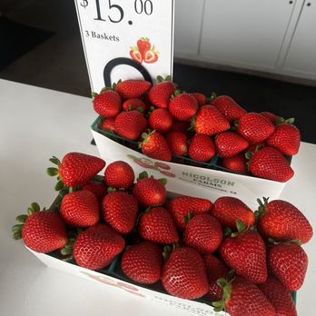 Nicolson's Strawberries - Fruits & Veggies Near Me - Rancho Cucamonga, California