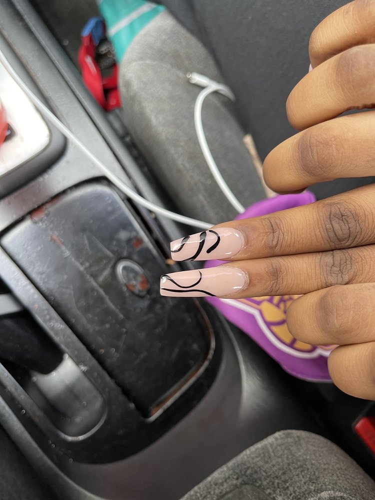 DOLA NAILS Updated June 2024 37 Photos & 33 Reviews 333 S State