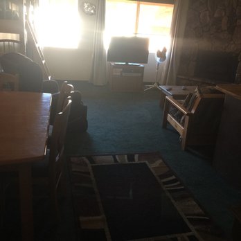Big Bear Village Lodge - Living room - Hotels Near Me - Big Bear Lake, California