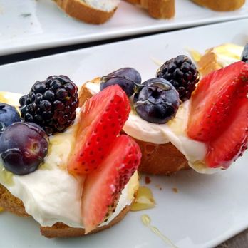 Starling Diner - Breakfast bruschetta - New American Near Me - Long Beach, California