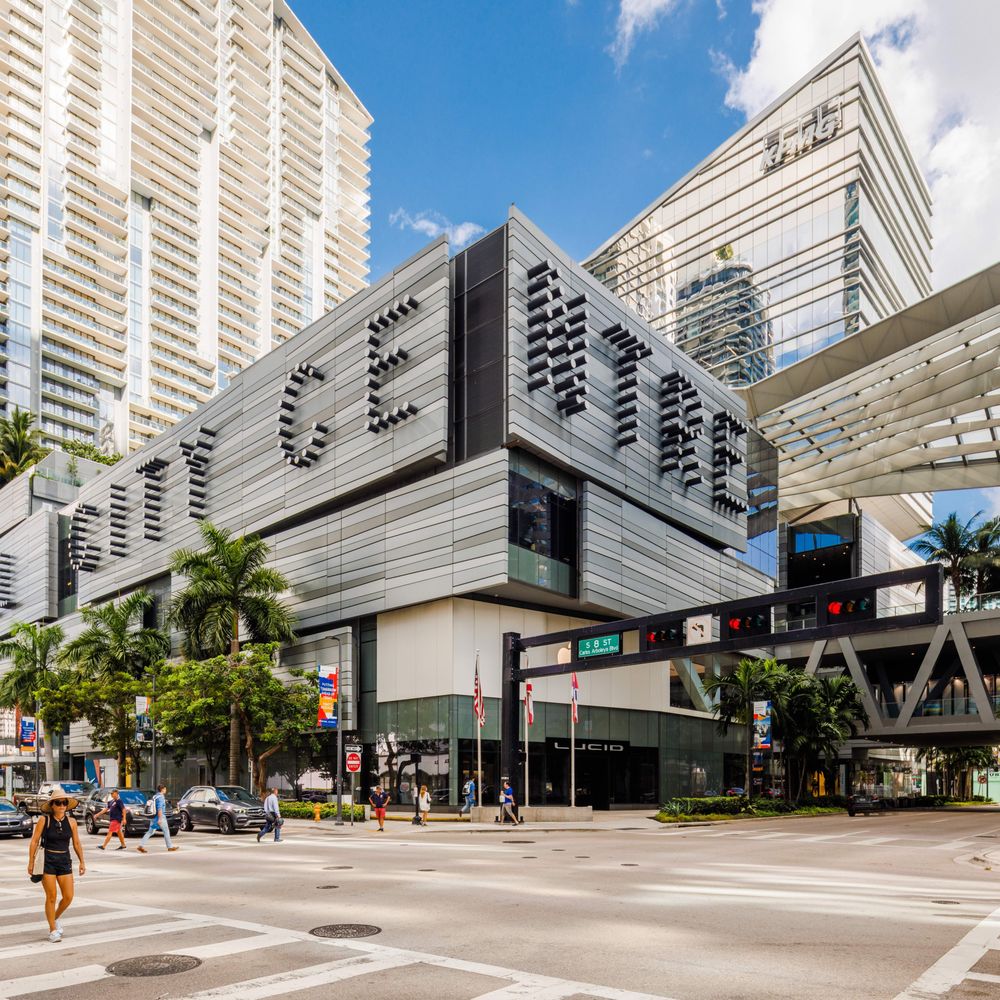 outlet south beach miami