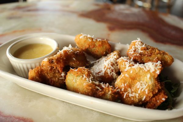 Daniel’s Broiler Downtown by null