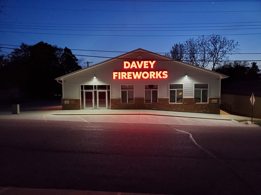 DAVEY FIREWORKS Updated September 2024 17825 N 2nd St, Davey, Nebraska Fireworks Phone