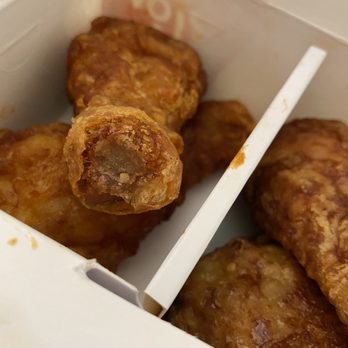 Bonchon Woodlawn - Soy garlic and spicy chicken drumsticks - Korean Near Me - Charlotte, North Carolina Bonchon Woodlawn - Soy garlic and spicy chicken drumsticks - Korean Near Me - Charlotte, North Carolina