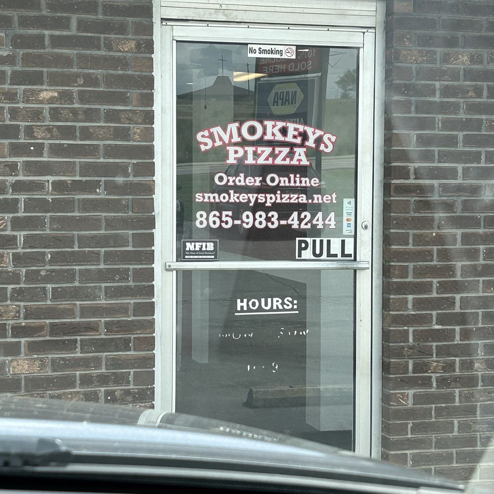 Smokeys Pizza - Outside door - Pizza Near Me - Maryville, Tennessee Smokeys Pizza - Outside door - Pizza Near Me - Maryville, Tennessee