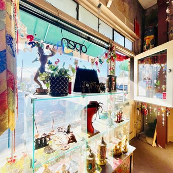 Maybe on Monday - Gift Shops Near Me - Monterey, California Maybe on Monday - Gift Shops Near Me - Monterey, California