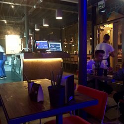 Neon Jamon - View of the entrance/bar area