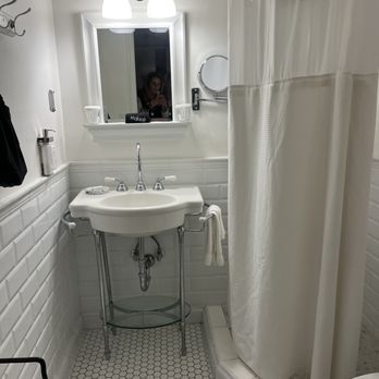 Cannon Beach Hotel Collection - Hotels Near Me - Cannon Beach, Oregon