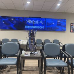Crovetti Orthopaedics & Sports Medicine - Waiting room