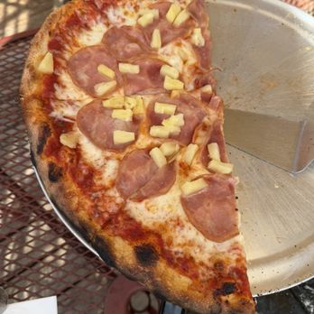 The Lost French Man - Pizza was great! - Pizza Near Me - Redway, California