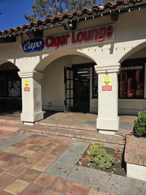 Capo Hookah Lounge & Cigar Lounge by null