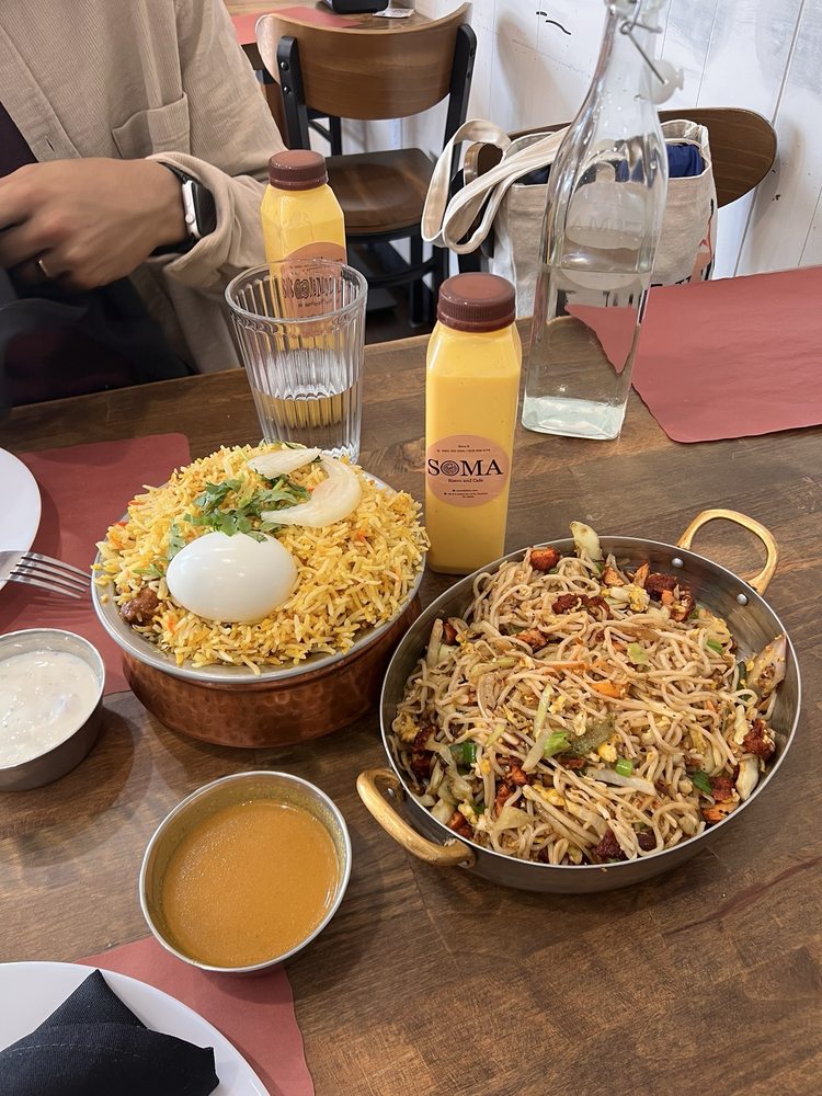 Soma Bistro & Cafe Logo