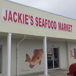Jackie's Seafood Market - Front of store