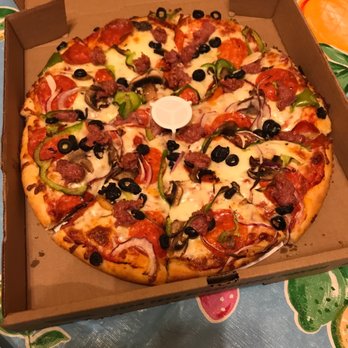 Sporty's Bar - Supreme deep dish - Sports Bars Near Me - Langdon, North Dakota