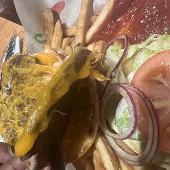 Chili's - I ordered double patty Oldtimer w/Cheese. looks like a breakfast sausage patty does not look like advertise - Bars Near Me - Zachary, Louisiana Chili's - I ordered double patty Oldtimer w/Cheese. looks like a breakfast sausage patty does not look like advertise - Bars Near Me - Zachary, Louisiana