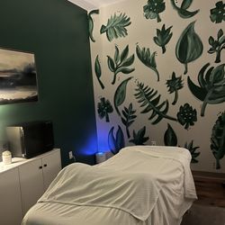 Sanctuary Massage & Spa - Massage room