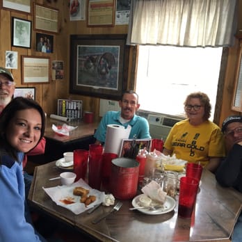 Papa Kayjoe's Bar-B-Que - Barbeque Near Me - Centerville, Tennessee