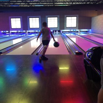 810 Entertainment - Bowling Near Me - Myrtle Beach, South Carolina
