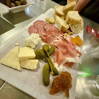 Vino Volo by null