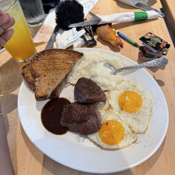 Sunshine Breakfast Bar - Steak was perfect at medium rare. And grits was good. The orange juice cocktail was trash tho. They need a refreshed drink menu. - Breakfast & Brunch Near Me - Tempe, Arizona