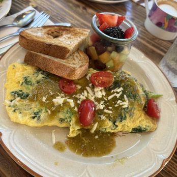 Petit Soleil - Veggie omelet - Breakfast & Brunch Near Me - Napa, California Petit Soleil - Veggie omelet - Breakfast & Brunch Near Me - Napa, California