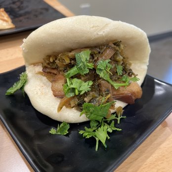 Yi Mei - Pork belly sandwich - Taiwanese Near Me - San Gabriel, California Yi Mei - Pork belly sandwich - Taiwanese Near Me - San Gabriel, California