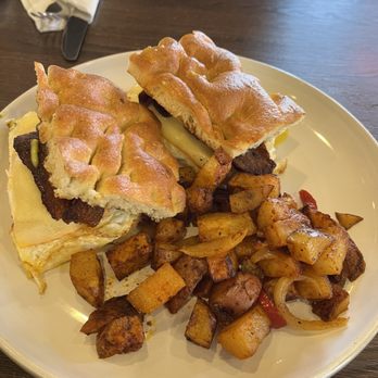 Red Maple - Red Maple Sandwich - Cafes Near Me - Los Angeles, California Red Maple - Red Maple Sandwich - Cafes Near Me - Los Angeles, California
