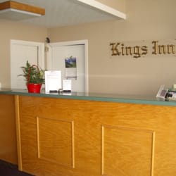 Kings Inn Motel - Registration Desk