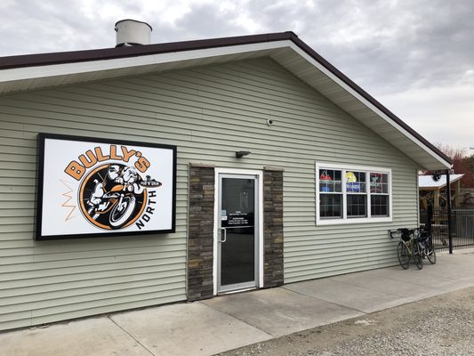 Bully's North by null