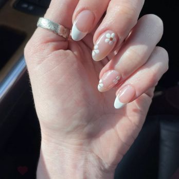 Phoenix' Grace Nails Spa - Nail Salons Near Me - Costa Mesa, California