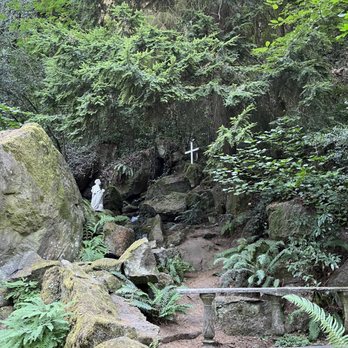 The Grotto - Botanical Gardens Near Me - Portland, Oregon The Grotto - Botanical Gardens Near Me - Portland, Oregon