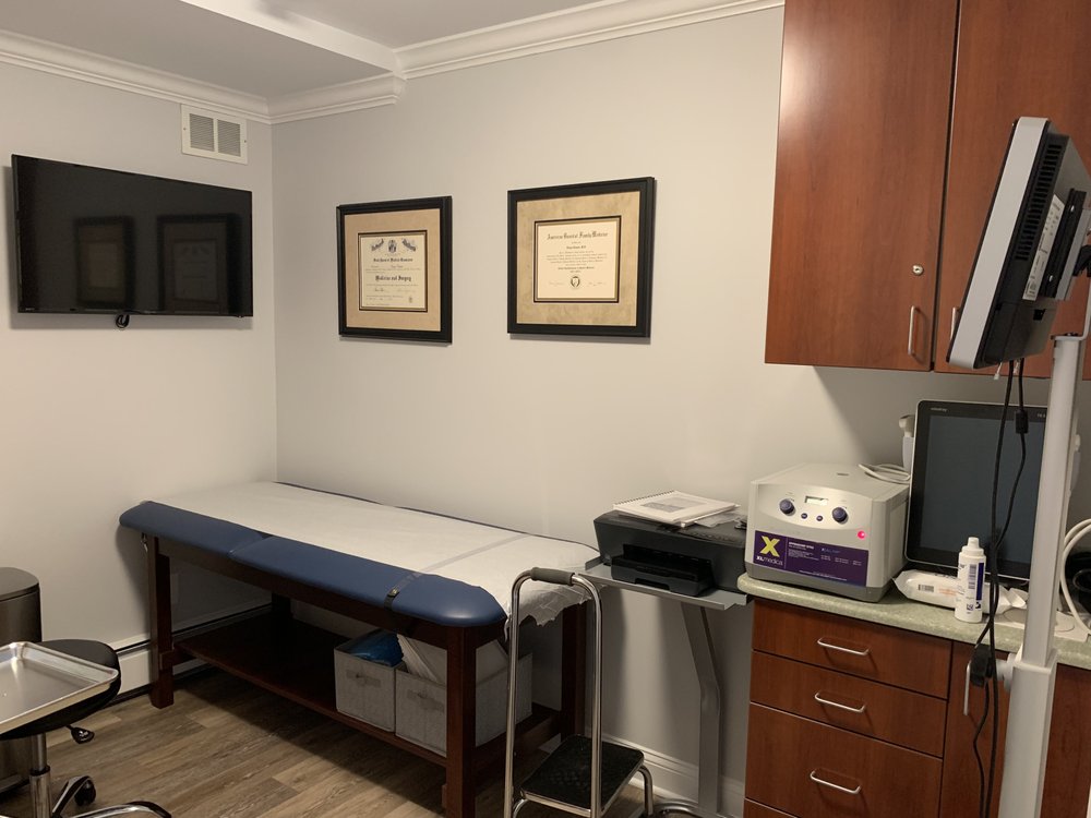 GENESIS ORTHOPAEDIC AND SPINE 23 Photos & 14 Reviews 116 S Euclid