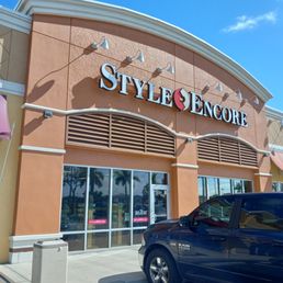 Exterior photo of Style Encore - Fort Myers, Florida Exterior photo of Style Encore - Fort Myers, Florida