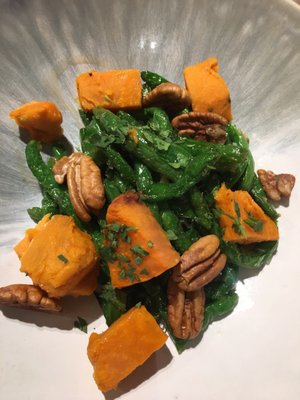 Crate & Barrel by null