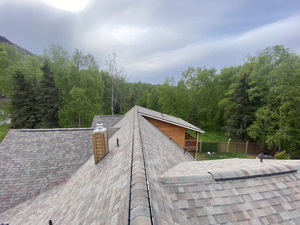 Slide of Three Nails Services