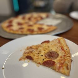 SaMo Pizza - Halal Pepperoni Pizza