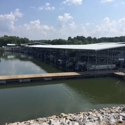 The marina area as I walked up to the restaurant