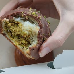 Dubai Chocolate Croissant