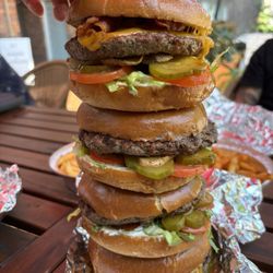 Mani - Mushroom & special burgers