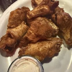 Looking Glass Lounge - Old Bay Wings